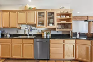 327 W 200 S, Salt Lake City, UT 84101 - Photo 10