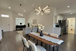 156 W 300 N, Clearfield, UT 84015 - Photo 4