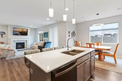 2418 W 3230 S, Syracuse, UT 84075 - Photo 4