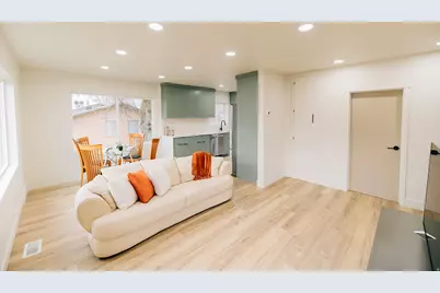 345 E 600 S, Centerville, UT 84014 - Photo 4