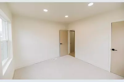 345 E 600 S, Centerville, UT 84014 - Photo 22