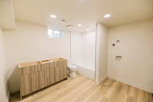 345 E 600 S, Centerville, UT 84014 - Photo 30