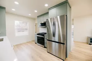 345 E 600 S, Centerville, UT 84014 - Photo 12