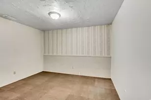 5731 S Blake Dr, Taylorsville, UT 84129 - Photo 24