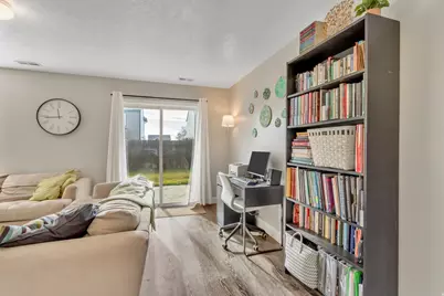 2264 E Loch Lomond Dr, Saratoga Springs, UT 84043 - Photo 10