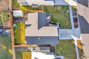 2264 E Loch Lomond Dr, Saratoga Springs, UT 84043 - Photo 32