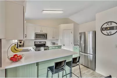 2264 E Loch Lomond Dr, Saratoga Springs, UT 84043 - Photo 6