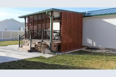 1051 S 900 W, Tooele, UT 84074 - Photo 18