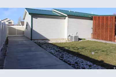 1051 S 900 W, Tooele, UT 84074 - Photo 24