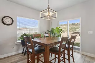 7926 N Bristlecone Rd W, Eagle Mountain, UT 84005 - Photo 10