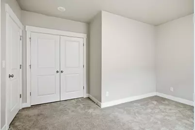 7926 N Bristlecone Rd W, Eagle Mountain, UT 84005 - Photo 36