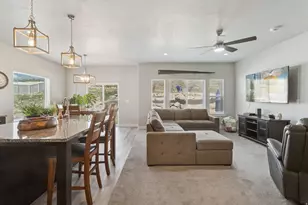 7926 N Bristlecone Rd W, Eagle Mountain, UT 84005 - Photo 6