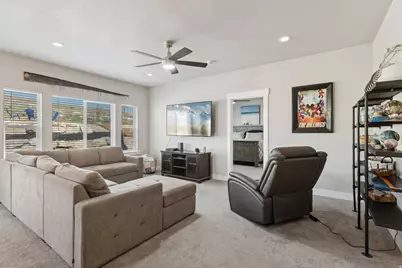 7926 N Bristlecone Rd W, Eagle Mountain, UT 84005 - Photo 12