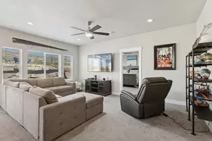 7926 N Bristlecone Rd W, Eagle Mountain, UT 84005 - Photo 12