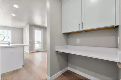 566 W Coyote Ridge Rd, Grantsville, UT 84029 - Photo 16