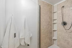 1573 E Waterbury Dr, Murray, UT 84121 - Photo 14