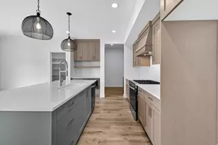 6371 S Ray Dr, South Weber, UT 84405 - Photo 8