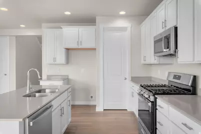 1091 W Sparrow Way, Stansbury Park, UT 84074 - Photo 8