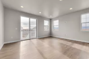 1091 W Sparrow Way, Stansbury Park, UT 84074 - Photo 4