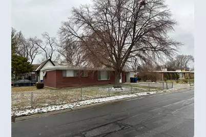 709 E 4255 S, Millcreek, UT 84107 - Photo 2