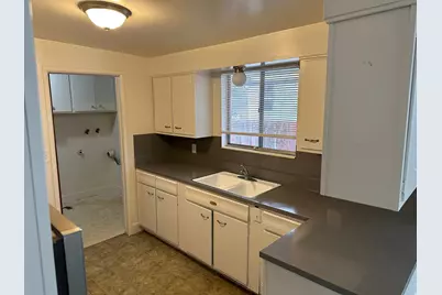 709 E 4255 S, Millcreek, UT 84107 - Photo 14