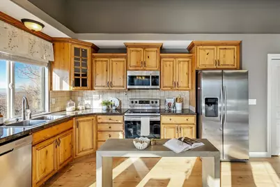 842 E 2150 S, Bountiful, UT 84010 - Photo 18