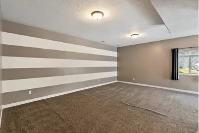 842 E 2150 S, Bountiful, UT 84010 - Photo 32