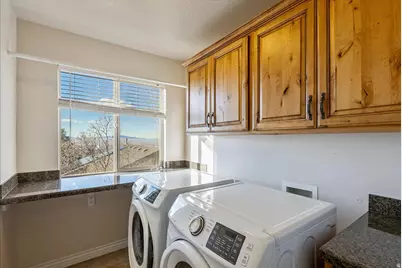 842 E 2150 S, Bountiful, UT 84010 - Photo 28