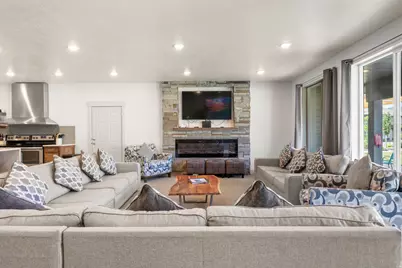 175 S Blue Topaz St, Garden City, UT 84028 - Photo 14