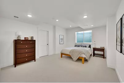 6889 W Lake Ave, South Jordan, UT 84009 - Photo 32