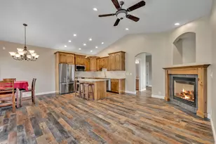 341 E Edgemont Dr S, North Salt Lake, UT 84054 - Photo 2