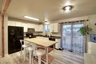 8129 W Armoridge Circle, Magna, UT 84044 - Photo 4