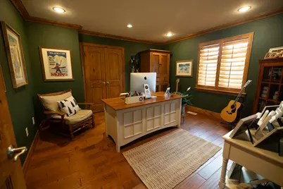 8867 S Easthills Dr E, Sandy, UT 84093 - Photo 30