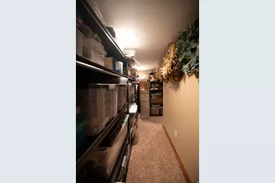 8867 S Easthills Dr E, Sandy, UT 84093 - Photo 62