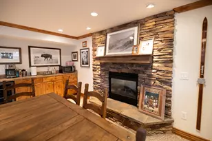 8867 S Easthills Dr E, Sandy, UT 84093 - Photo 56