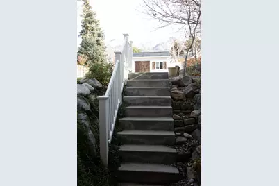 8867 S Easthills Dr E, Sandy, UT 84093 - Photo 70