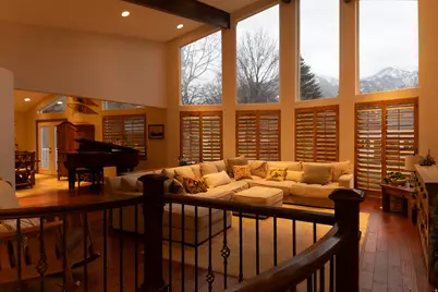 8867 S Easthills Dr E, Sandy, UT 84093 - Photo 10