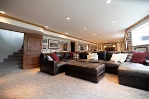 8867 S Easthills Dr E, Sandy, UT 84093 - Photo 46