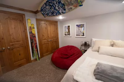 8867 S Easthills Dr E, Sandy, UT 84093 - Photo 58