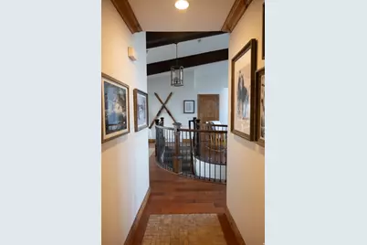 8867 S Easthills Dr E, Sandy, UT 84093 - Photo 14