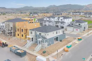 12667 S Glacier Trail Ln, Herriman, UT 84096 - Photo 2