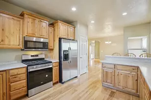 7924 S Ranchhand Rd, West Jordan, UT 84081 - Photo 10