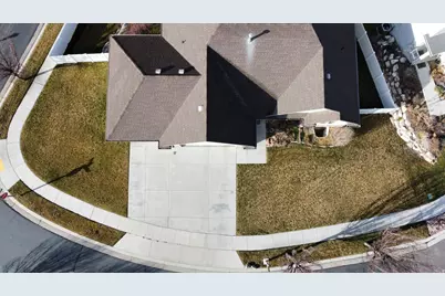 7817 N Blue Spruce Rd E, Eagle Mountain, UT 84005 - Photo 26
