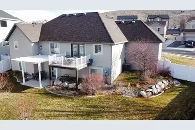 7817 N Blue Spruce Rd E, Eagle Mountain, UT 84005 - Photo 24