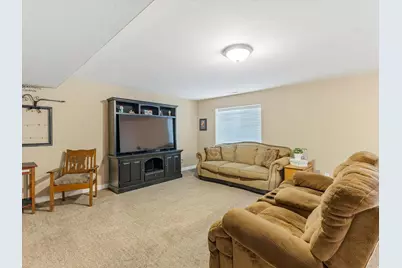 7817 N Blue Spruce Rd E, Eagle Mountain, UT 84005 - Photo 16