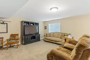 7817 N Blue Spruce Rd E, Eagle Mountain, UT 84005 - Photo 16