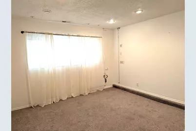 2928 W 2075 S, Syracuse, UT 84075 - Photo 14