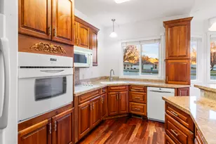 2320 N 1085 W, Layton, UT 84041 - Photo 12