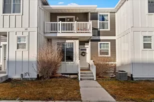 1792 E Skyline Dr, Eagle Mountain, UT 84005 - Photo 2