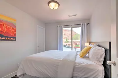 300 E 300 N #H6, Kanab, UT 84741 - Photo 20